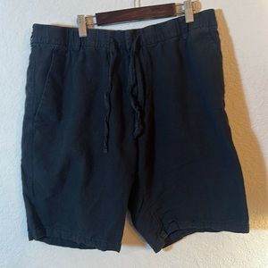 H&M Black relaxed fit shorts size 38